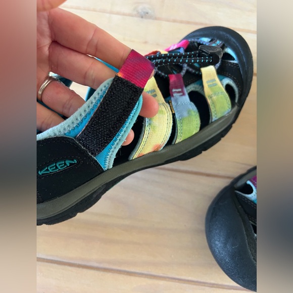 Keens women’s Newport h2 size 7 tie dye - Picture 5 of 7
